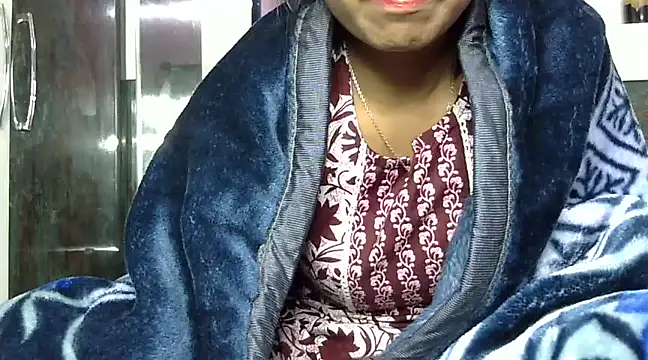 momo lov online show from 12-15-24, 08:30