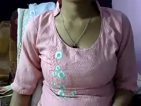 momo lov online show from 12-29-24, 08:11