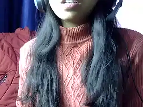 momo lov online show from 01-18-25, 05:10