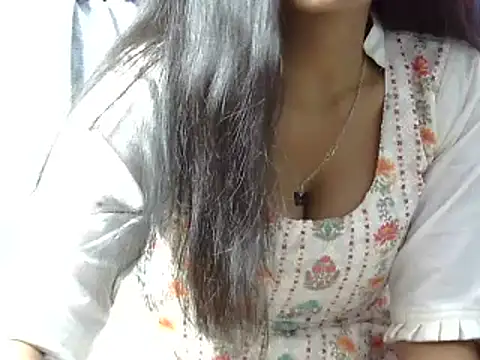 momo lov online show from 01-20-25, 08:52