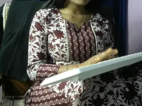 momo lov online show from 02-15-25, 09:16