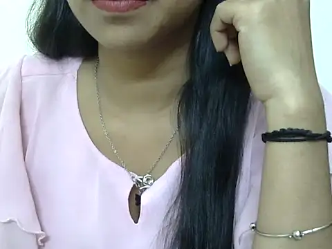 momo lov online show from 03-17-25, 05:23