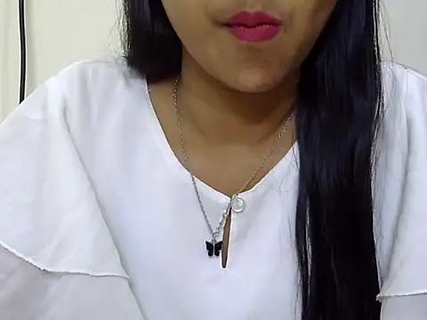 momo lov online show from 03-19-25, 05:52