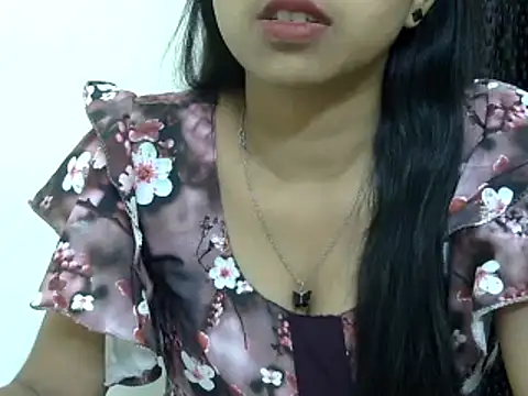 momo lov online show from 03-20-25, 10:54