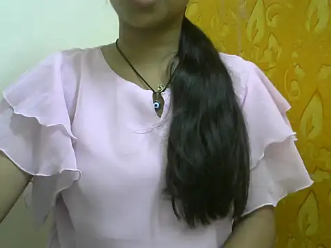 momo lov online show from 09-21-25, 04:36