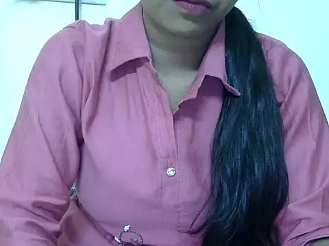 momo lov online show from 10-13-25, 04:12