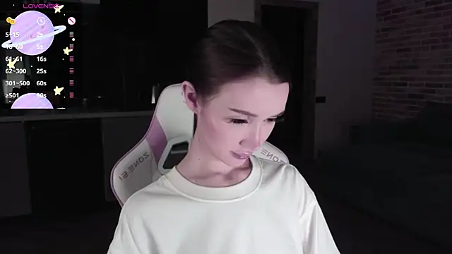 Snapshot of sweetiebones chatting on 02-19-25, 02:12 sweetiebones online show from 02-19-25, 02:12