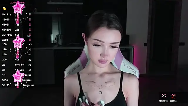 Snapshot of sweetiebones chatting on 03-17-25, 12:46 sweetiebones online show from 03-17-25, 12:46