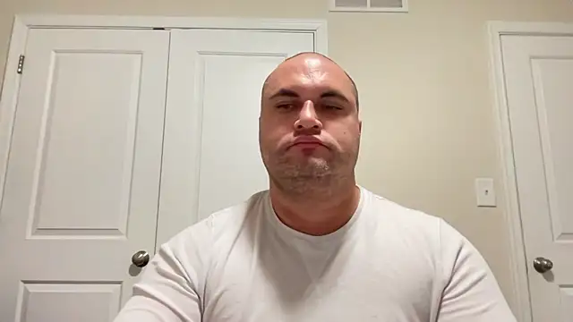 Snapshot of SluggishChase99 chatting on 12-16-24, 11:28 SluggishChase99 online show from 12-16-24, 11:28