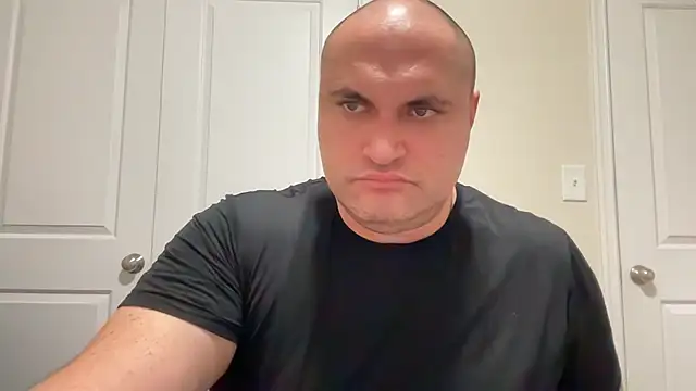 Snapshot of SluggishChase99 chatting on 02-05-25, 10:12 SluggishChase99 online show from 02-05-25, 10:12