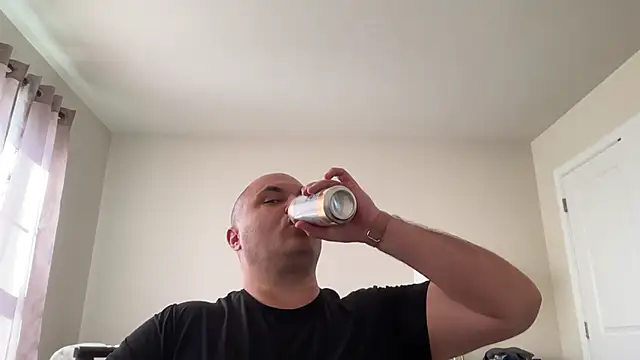 Snapshot of SluggishChase99 chatting on 03-21-25, 02:29 SluggishChase99 online show from 03-21-25, 02:29