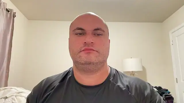 Snapshot of SluggishChase99 chatting on 11-18-25, 12:27 SluggishChase99 online show from 11-18-25, 12:27