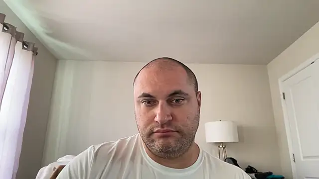 Snapshot of SluggishChase99 chatting on 11-19-25, 06:41 SluggishChase99 online show from 11-19-25, 06:41