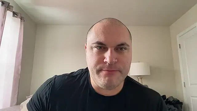 Snapshot of SluggishChase99 chatting on 12-14-25, 03:17 SluggishChase99 online show from 12-14-25, 03:17