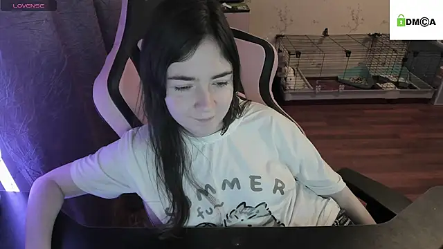 Snapshot of Crazy_forest_fairy chatting on 02-09-25, 03:53 Crazy forest fairy online show from 02-09-25, 03:53