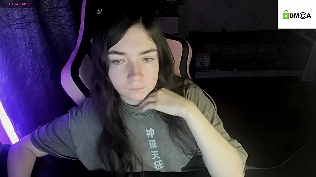 Snapshot of Crazy_forest_fairy chatting on 03-17-25, 11:21 Crazy forest fairy online show from 03-17-25, 11:21