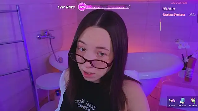 Hayle Hill online show from 11-27-25, 04:03