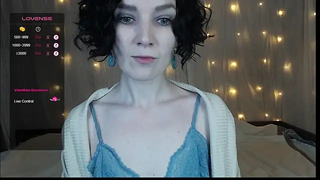 Snapshot of TinaWince chatting on 12-20-24, 05:04 TinaWince online show from 12-20-24, 05:04