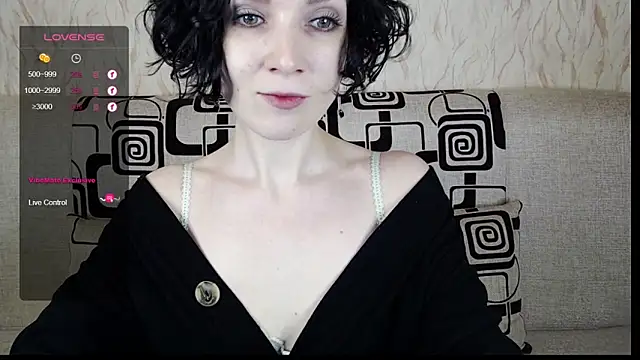 Snapshot of TinaWince chatting on 02-02-25, 05:53 TinaWince online show from 02-02-25, 05:53