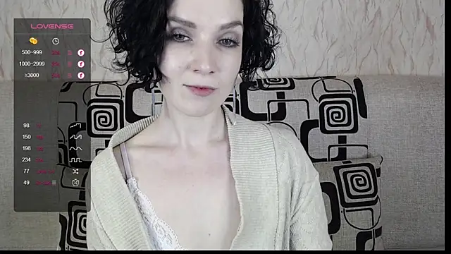 Snapshot of TinaWince chatting on 02-15-25, 08:54 TinaWince online show from 02-15-25, 08:54