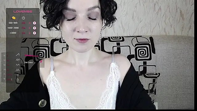 Snapshot of TinaWince chatting on 02-26-25, 05:42 TinaWince online show from 02-26-25, 05:42