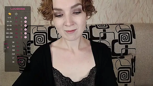 Snapshot of TinaWince chatting on 09-28-25, 04:40 TinaWince online show from 09-28-25, 04:40