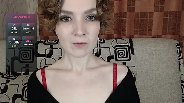 TinaWince online show from 02-14-26, 04:42