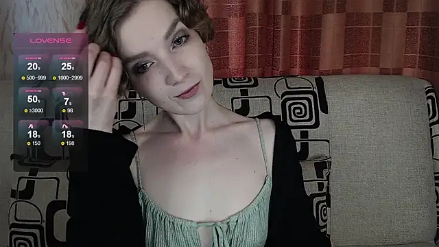Snapshot of TinaWince chatting on 05-24-26, 05:01 TinaWince online show from 05-24-26, 05:01