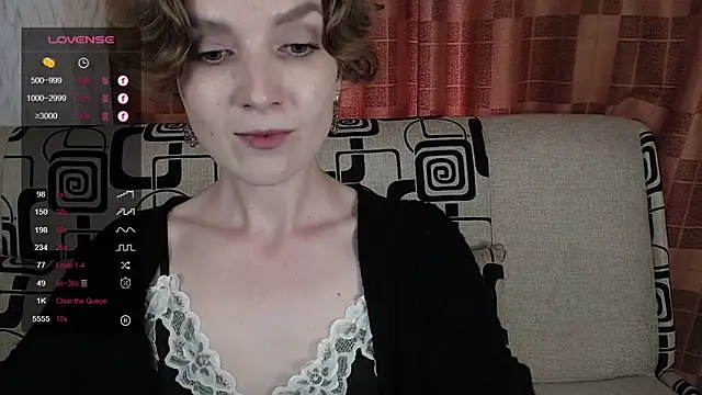 TinaWince online show from 06-18-26, 09:14