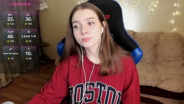 Snapshot of Kami_kam chatting on 01-31-25, 11:35 Kami kam online show from 01-31-25, 11:35