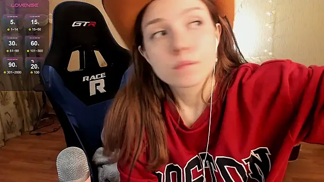 Snapshot of Kami_kam chatting on 02-06-25, 01:16 Kami kam online show from 02-06-25, 01:16