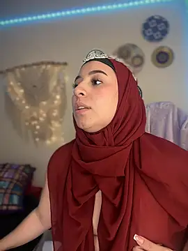 Snapshot of Naughty_arabs chatting on 01-18-25, 01:41 Naughty arabs online show from 01-18-25, 01:41