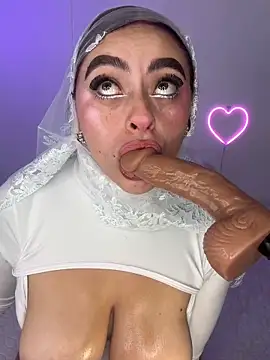 Snapshot of Naughty_arabs chatting on 01-28-25, 05:56 Naughty arabs online show from 01-28-25, 05:56