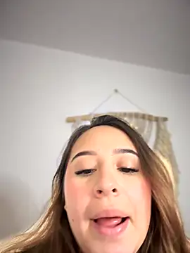 Snapshot of Naughty_arabs chatting on 11-17-25, 12:49 Naughty arabs online show from 11-17-25, 12:49