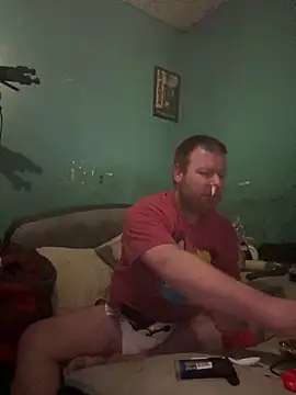 Snapshot of Diaperking916 chatting on 03-20-25, 01:24 Diaperking916 online show from 03-20-25, 01:24