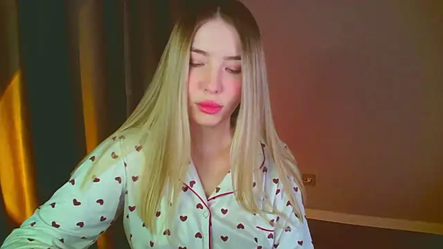 mia raspberrie online show from 01-14-25, 10:17