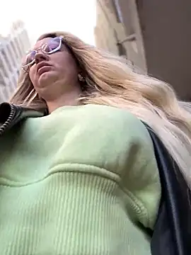 Teya moon  online show from 01-12-25, 11:28