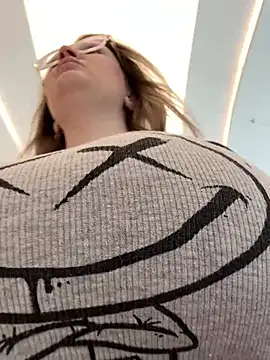 Teya moon  online show from 02-05-26, 10:09