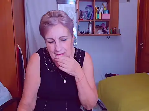 Victoria5643 online show from 12-11-24, 06:42