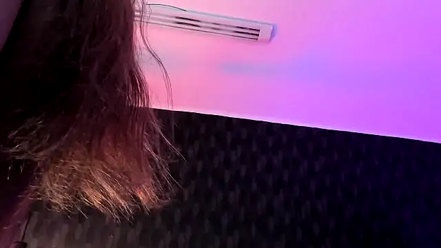 Snapshot of Anneth__M chatting on 02-04-25, 10:45 Anneth M online show from 02-04-25, 10:45