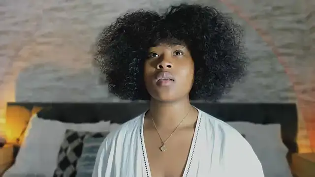 Snapshot of Anneth__M chatting on 11-14-25, 07:45 Anneth M online show from 11-14-25, 07:45