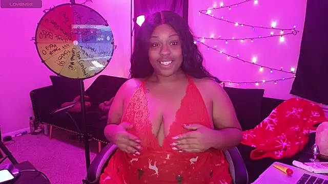 Snapshot of cheriserozequeen chatting on 12-14-24, 05:29 cheriserozequeen online show from 12-14-24, 05:29