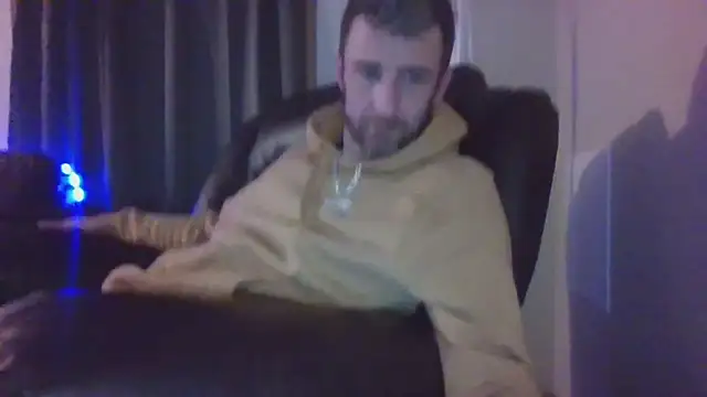 HungStud4You online show from 02-18-25, 08:27