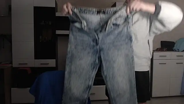 angryzan online show from 02-04-25, 04:15