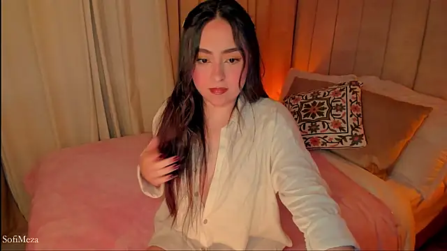 SofiMeza online show from 01-14-25, 02:53