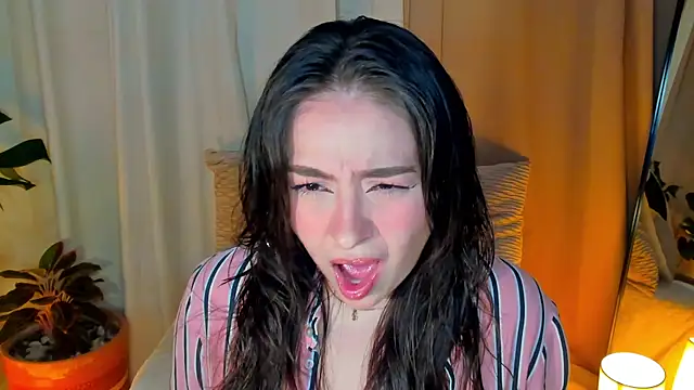 SofiMeza online show from 03-11-25, 03:12