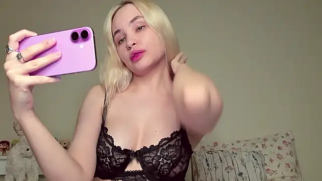 Shine Lina online show from 03-31-26, 02:57