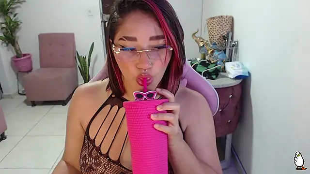 Snapshot of littleangel1_m chatting on 12-03-24, 11:02 littleangel1 m online show from 12-03-24, 11:02