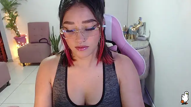 Snapshot of littleangel1_m chatting on 02-07-25, 10:09 littleangel1 m online show from 02-07-25, 10:09