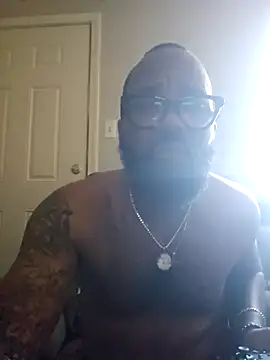 Snapshot of GallowayGooch1085 chatting on 05-08-26, 08:25 GallowayGooch1085 online show from 05-08-26, 08:25